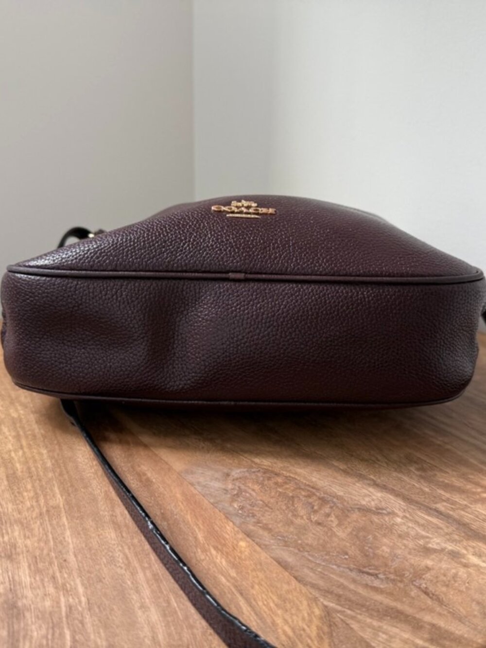 COACH Chaise Crossbody Bag Polished Pebble Leather Oxblood Deep Red Wine Gold - Picture 5 of 13